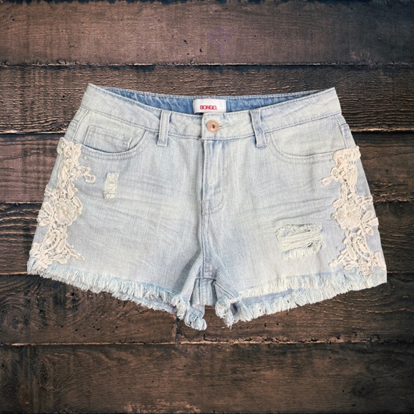 BONGO  Distressed Denim High Waist Raw Hem Shorts with Lace and Pearl Accent 7 - Picture 2 of 9